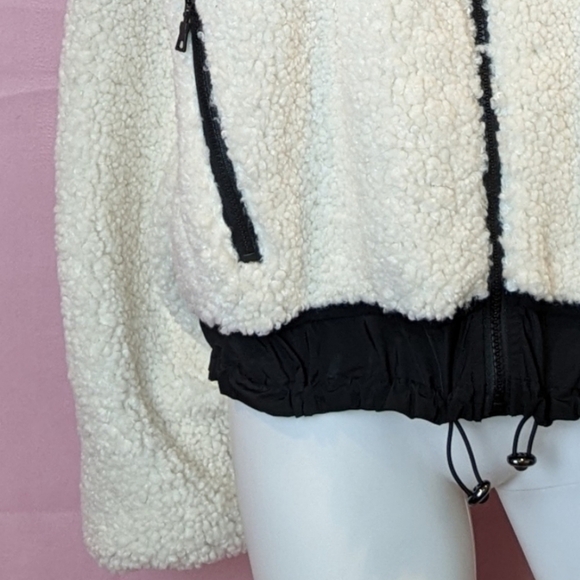 Antonio Melani Black and Off White Sherpa Teddy Jacket size XL - Picture 3 of 8